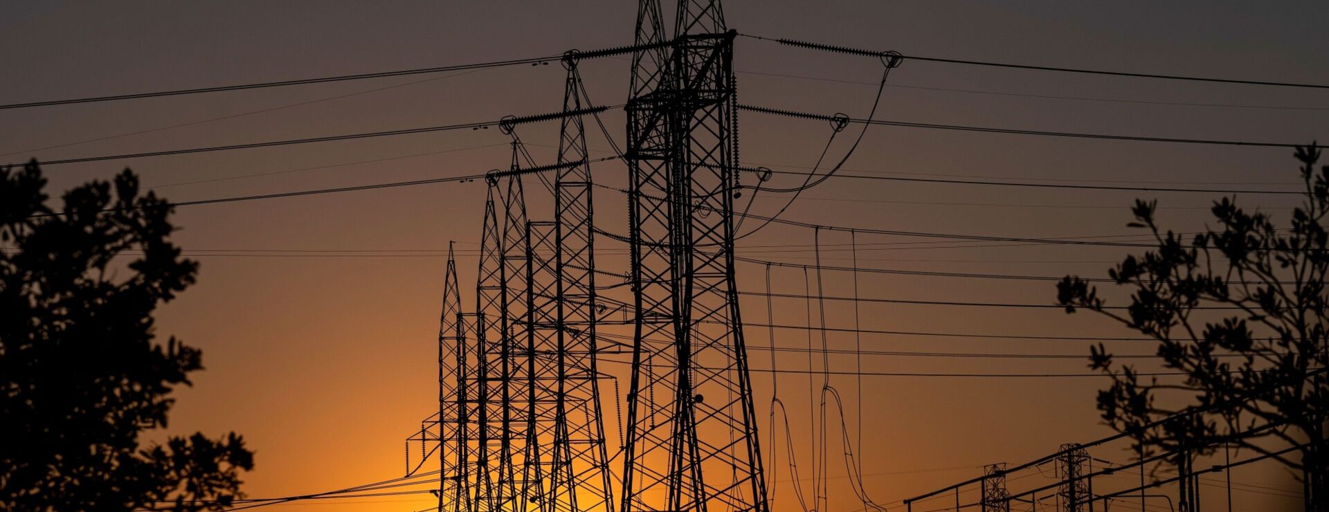 Energy Regulators Open New Path to Federal Transmission Siting